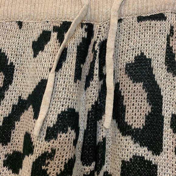 Vici Dolls leopard knit joggers and hoodie set - Picture 2 of 7